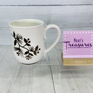 Potter's Corner BRONZE HOLLY BRANCH Base Cream Speckled 20oz Ceramic 4" Cup Mug